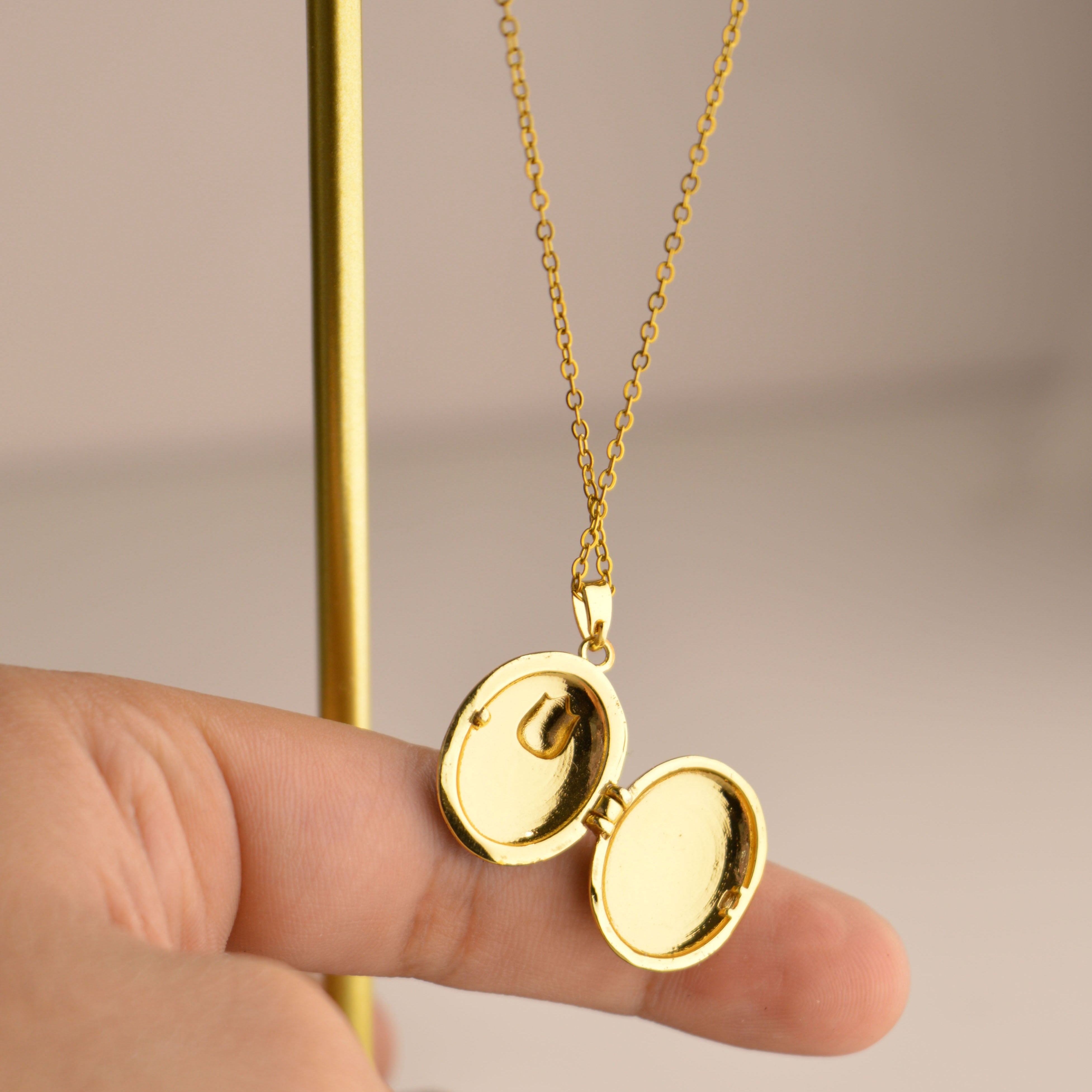 Rose Frame Pendant