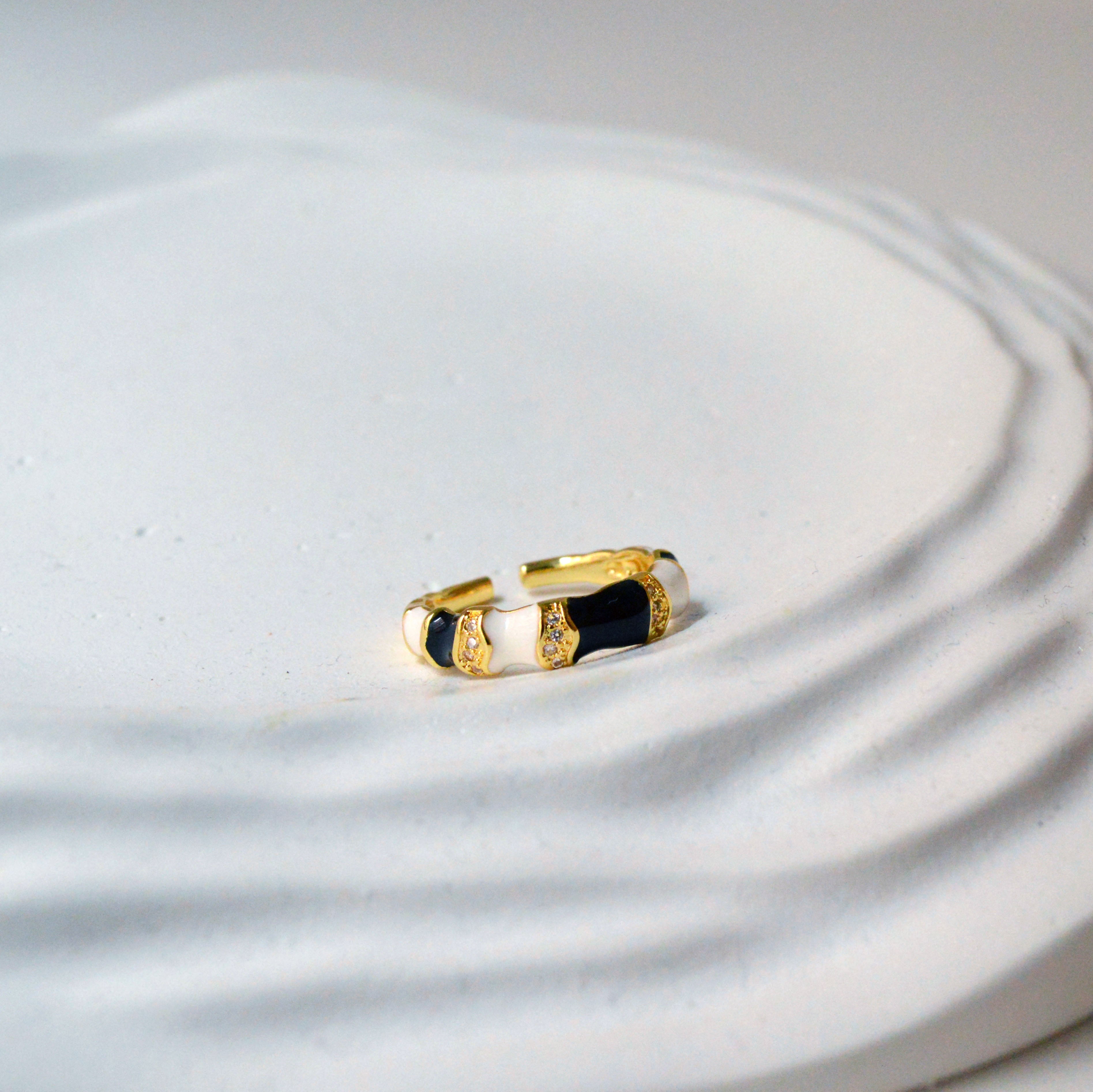 Yin Ring