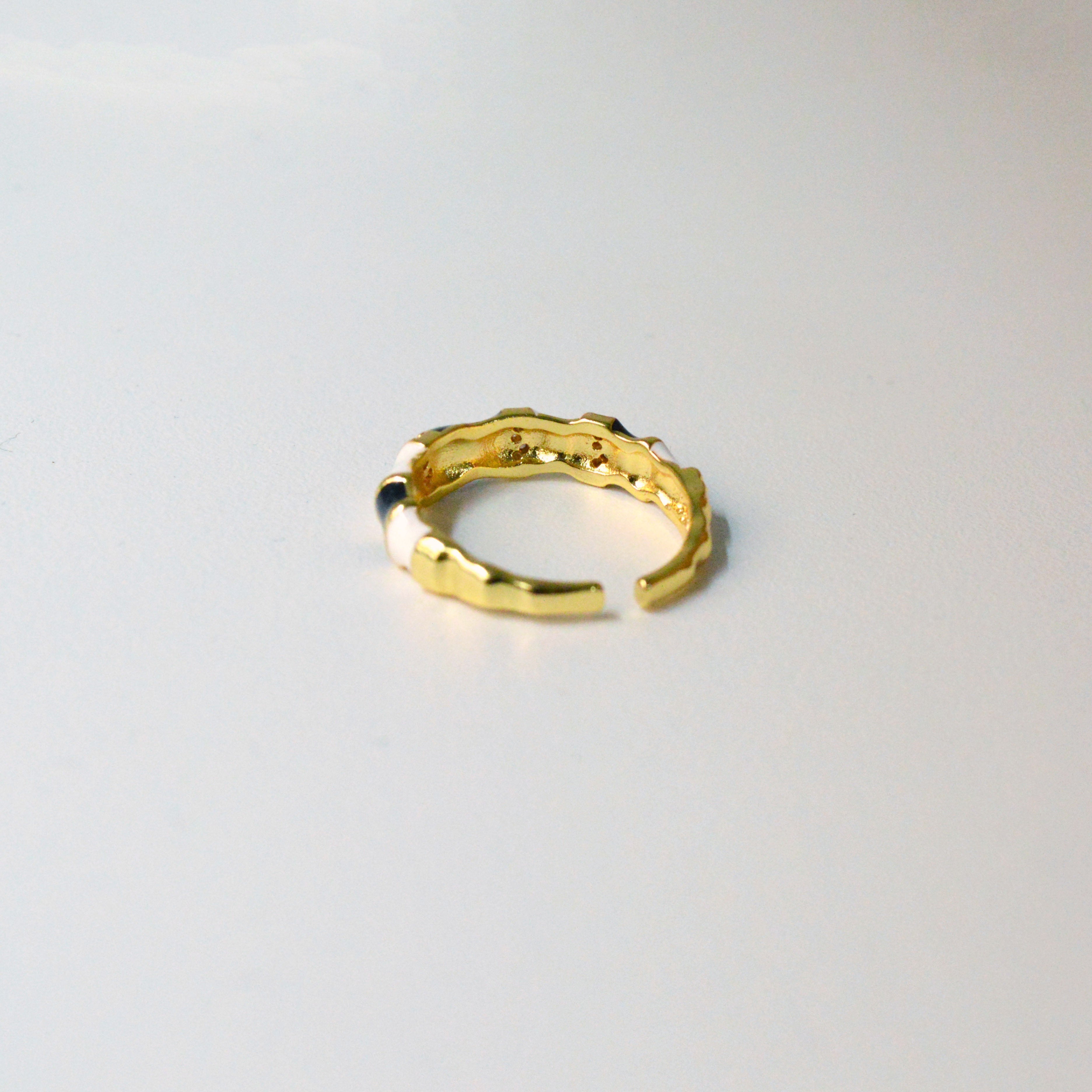 Yin Ring