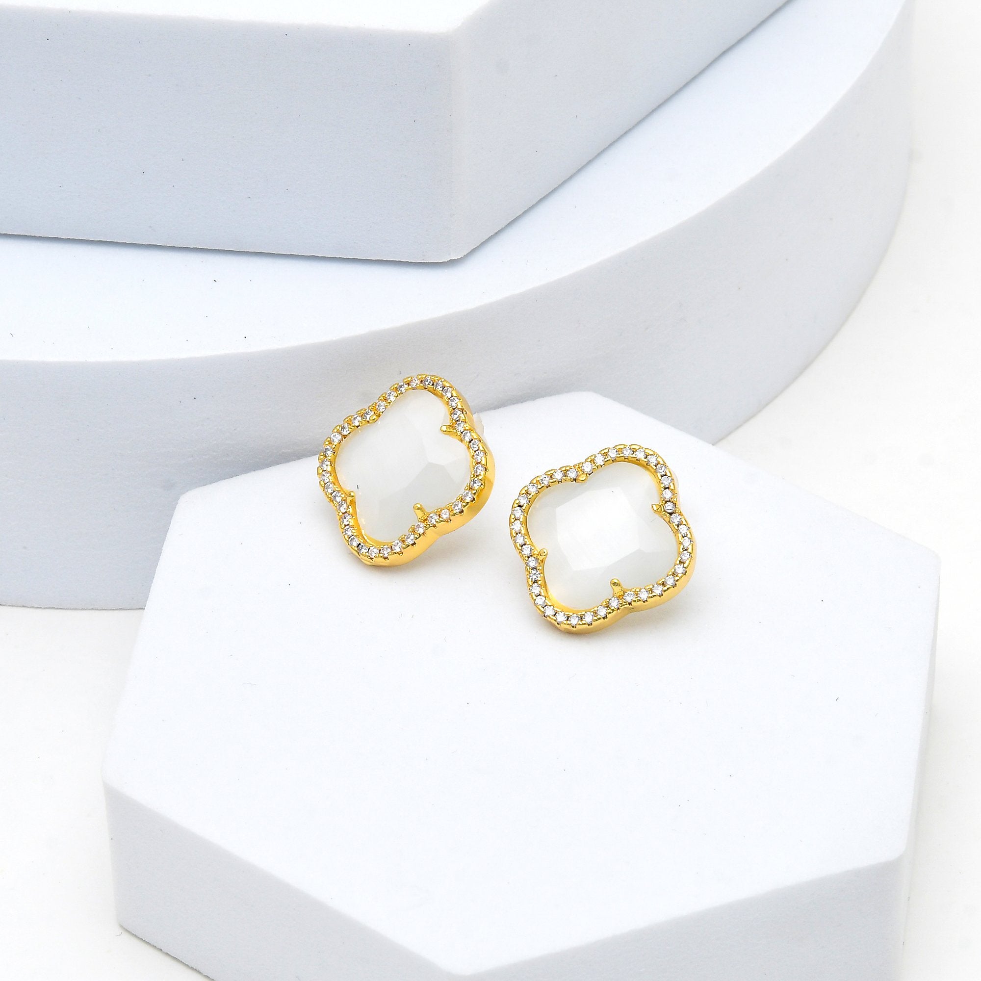 Clara Classic Studs