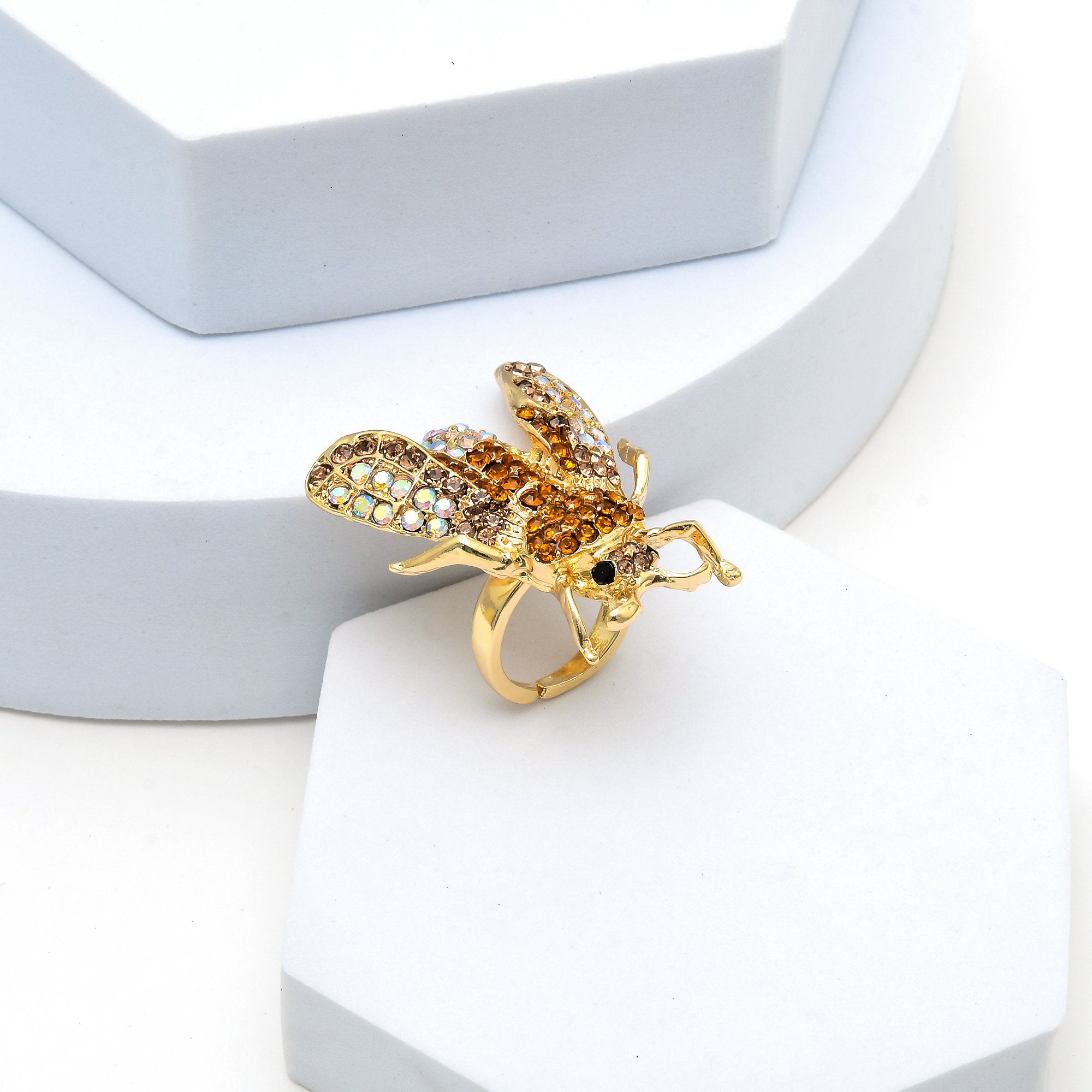     Handcrafted adjustable bee ring crafted from premium brass and alloy.