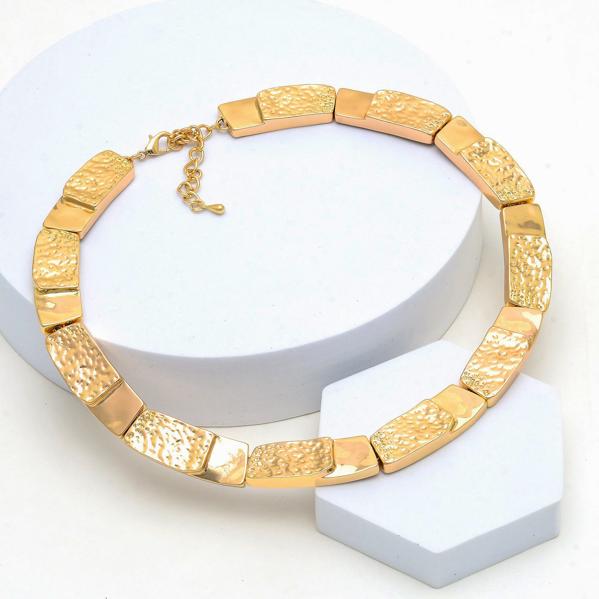 Gildra Neckpiece