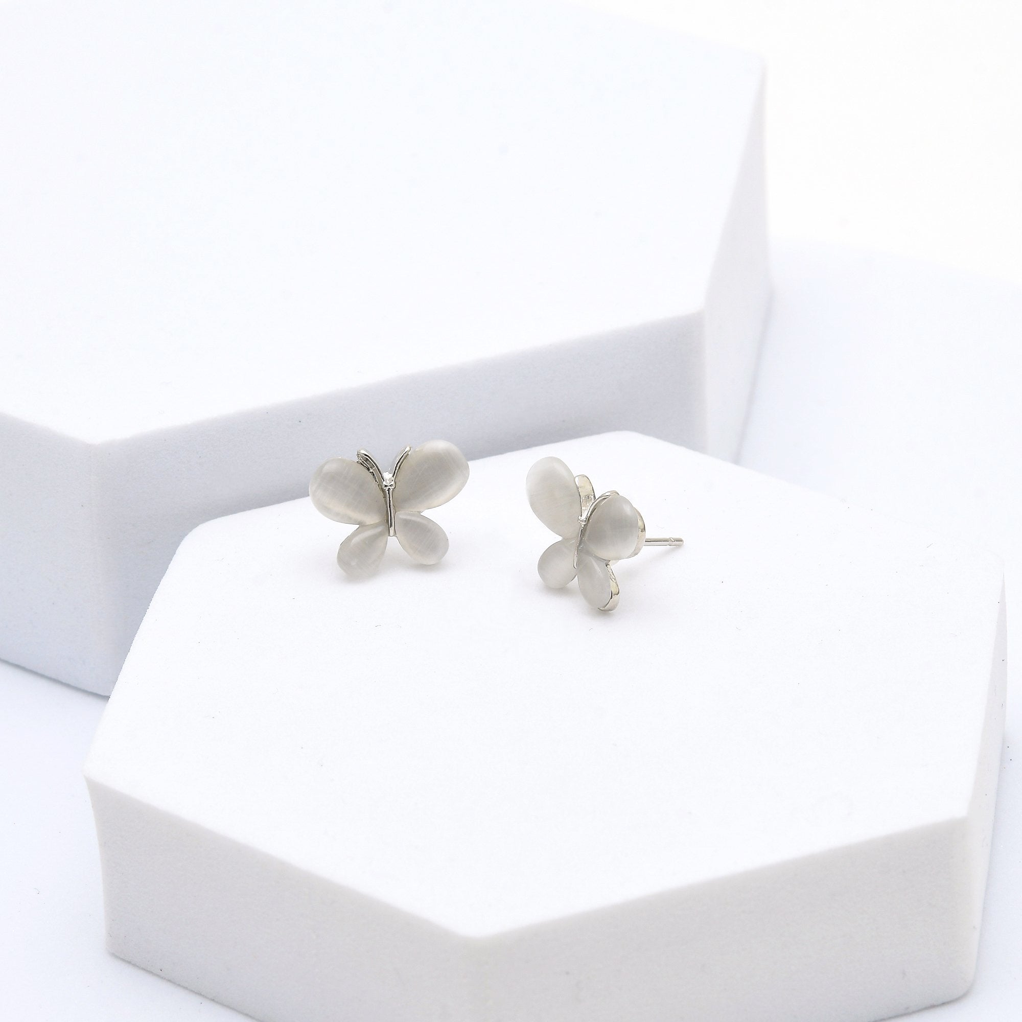 Bella Studs