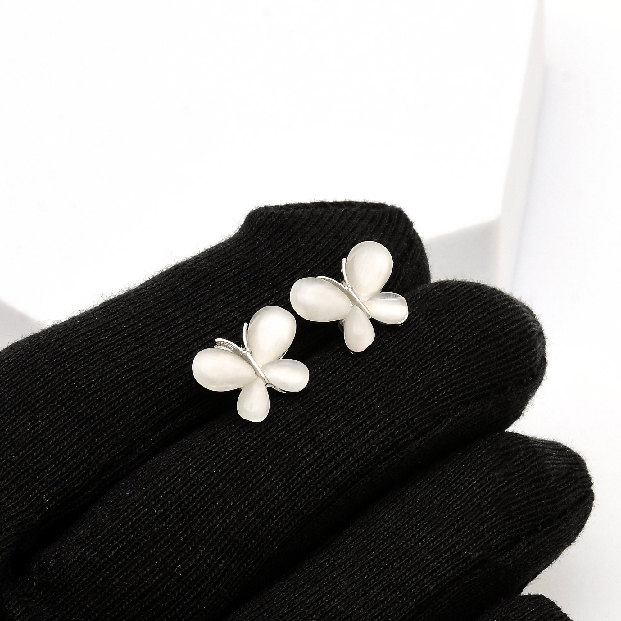 Bella Studs