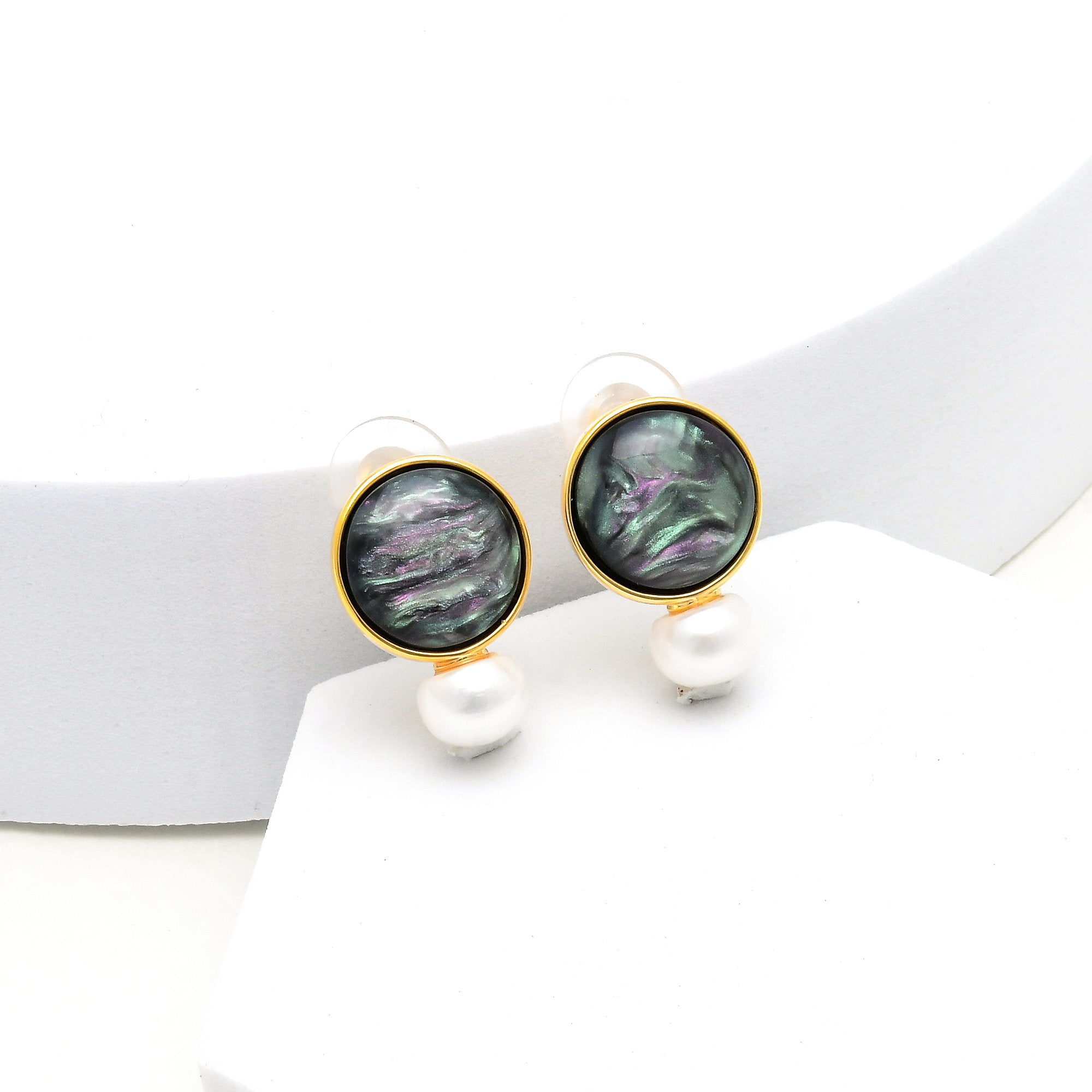 Aurora Pearl Studs  ✨