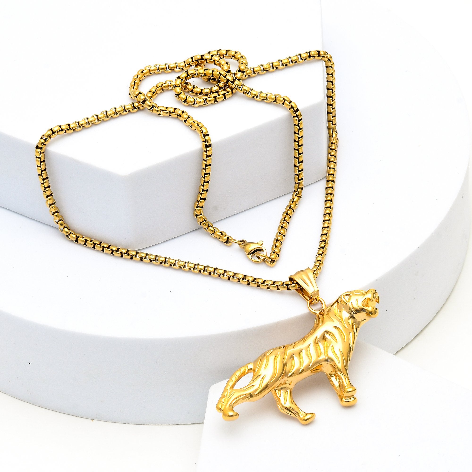 Jaguar Pendant