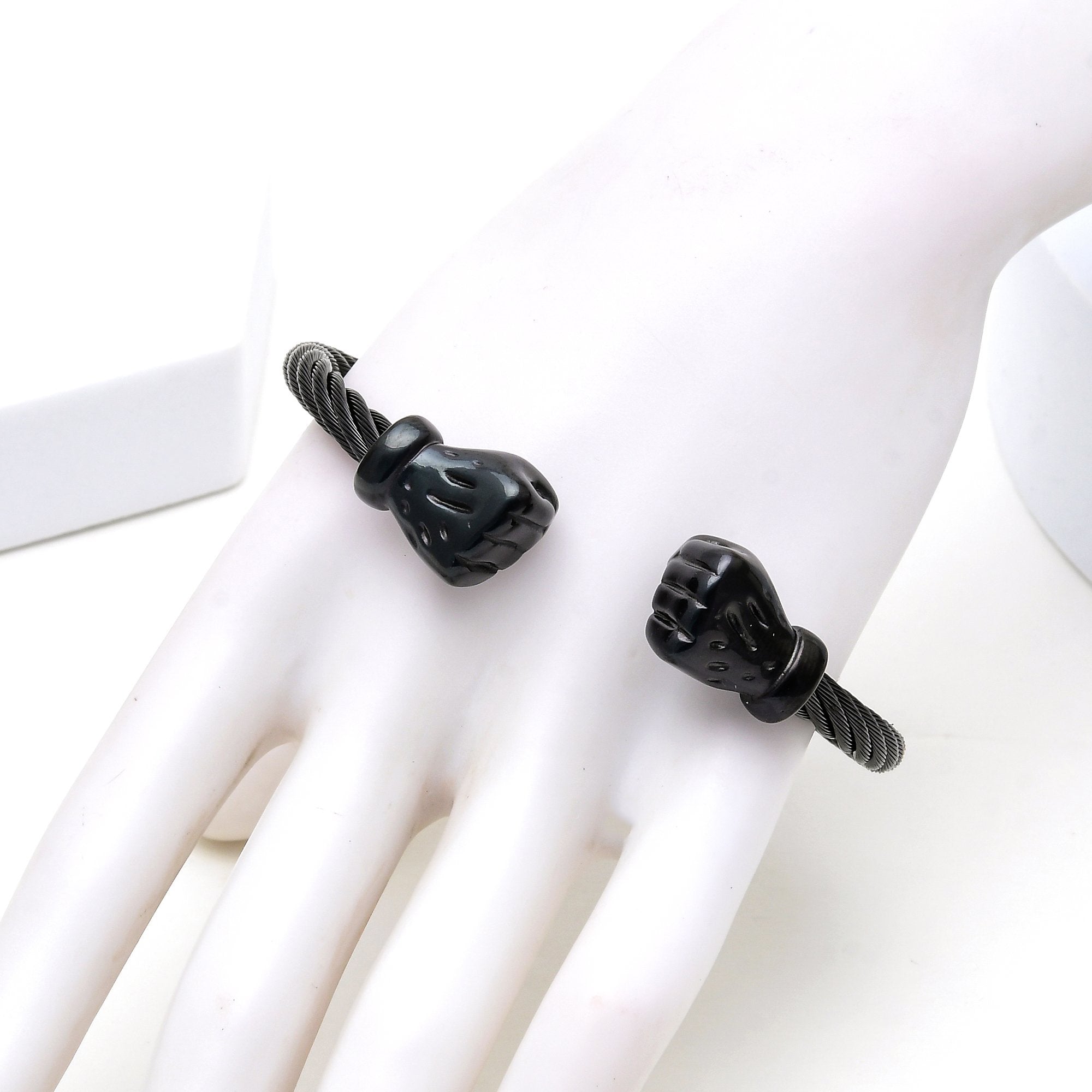 Claw Cuff
