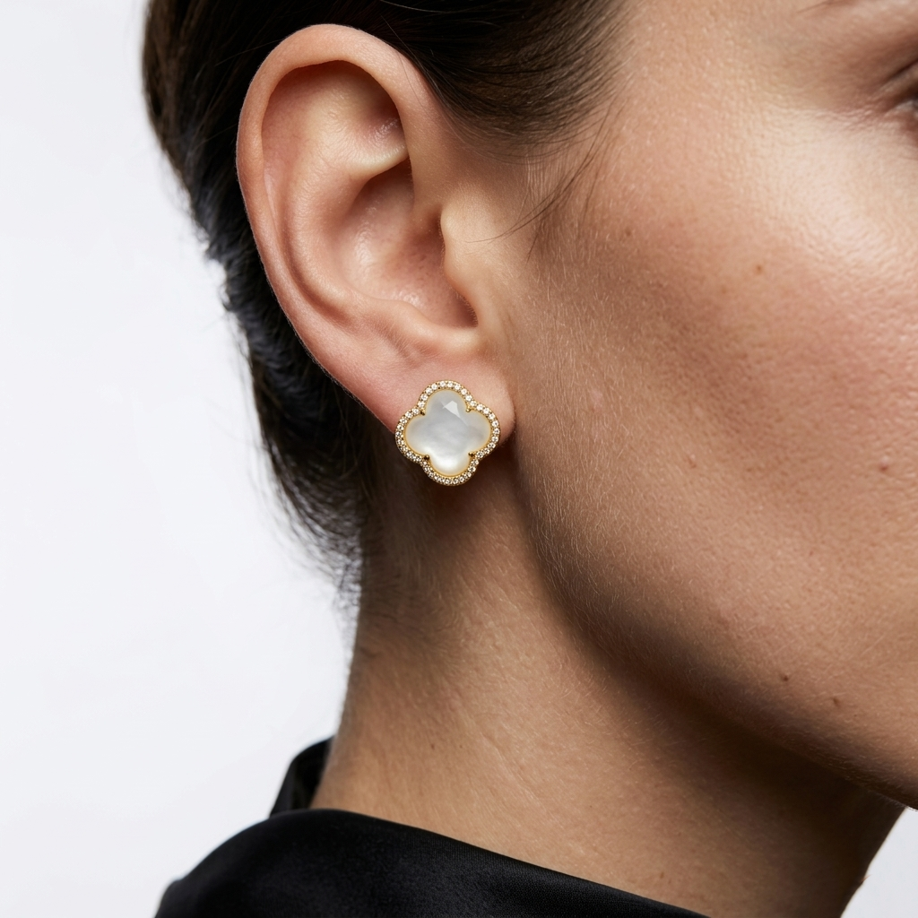Clara Classic Studs