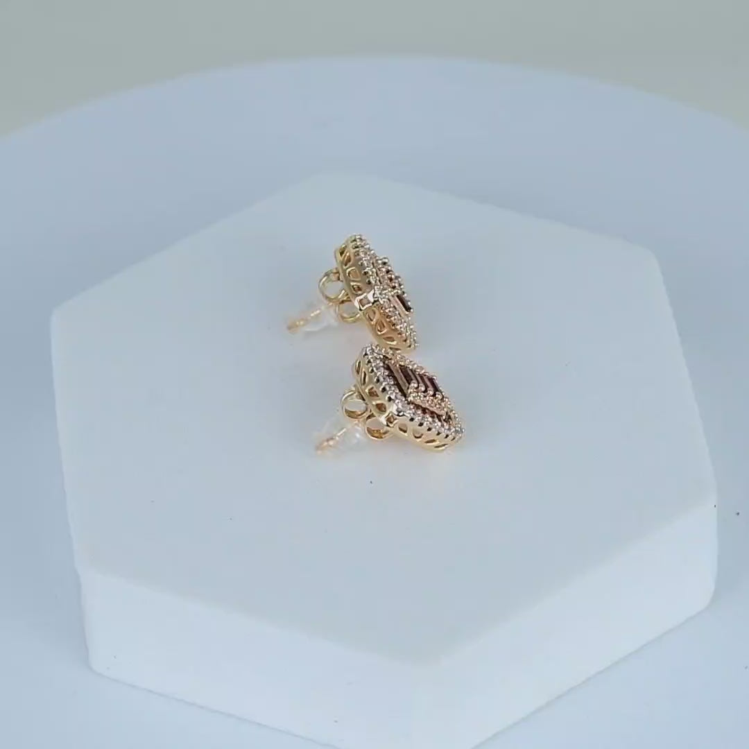 Amber Deco Studs 🧡